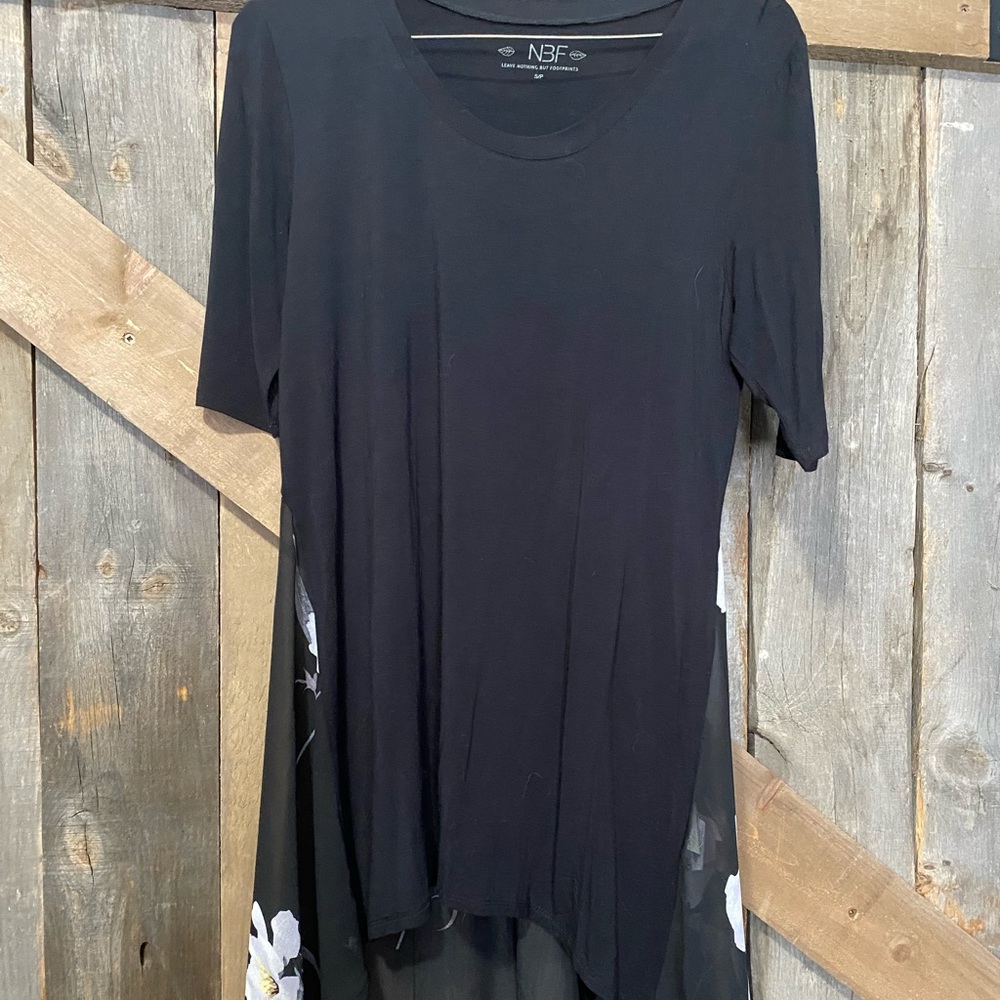 Tunic with back detail
